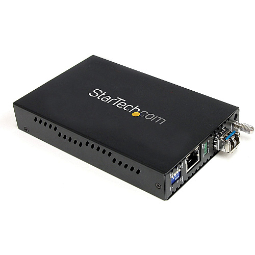 StarTech 1000 Mbps Gigabit Single Mode Fiber Media Converter LC 40 km (ET1000S40LC2)