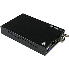 StarTech Gigabit Ethernet Copper-to-Fiber Media Converter - SM LC - 20 km - Ethernet Media Converter - GbE Converter (ET91000SM20)