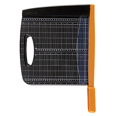 Fiskars Recycled Bypass Trimmer, 15 Sheets, 12" Cut Length, 20.5 x 14.5 (1071226)