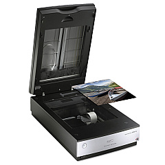 Epson Perfection V850 Pro Scanner, Scans Up to 8.5" x 11.7", 6400 dpi Optical Resolution (B11B224201)